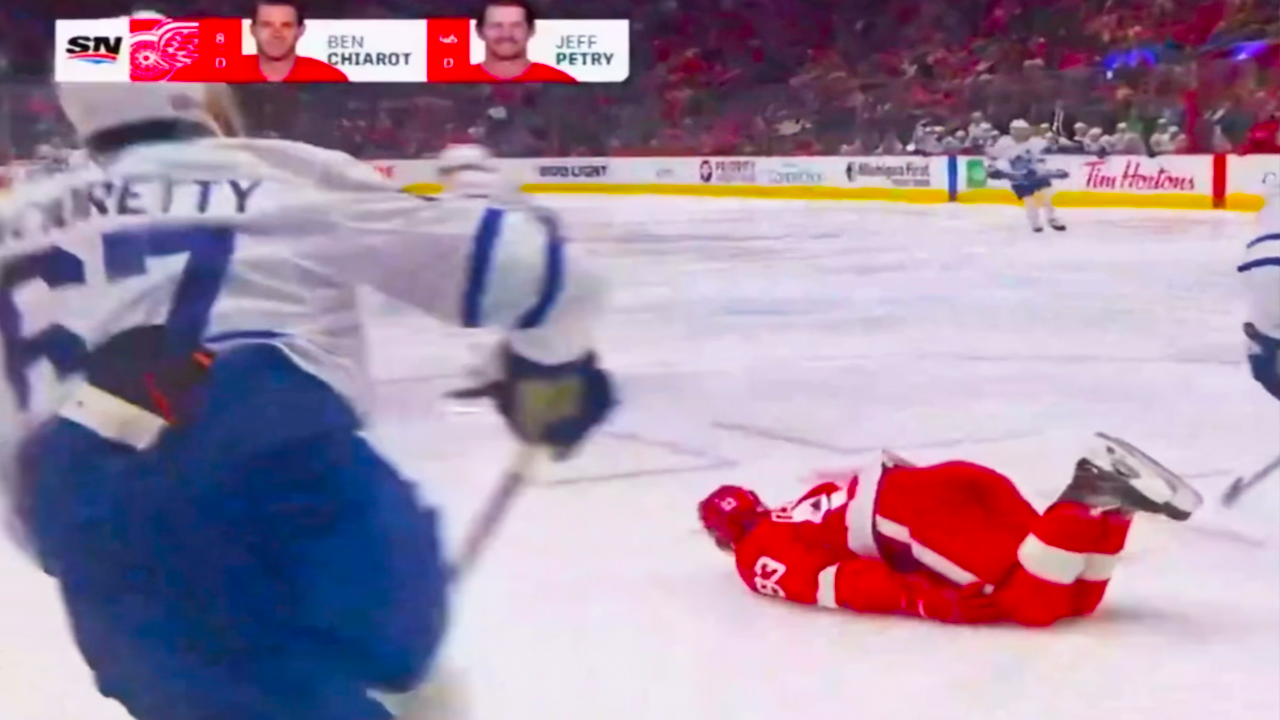 Alex Debrincat Knee On Knee Collision With Max Pacioretty | Toronto Maple Leafs vs Detroit Red Wings 2024 NHL Highlights