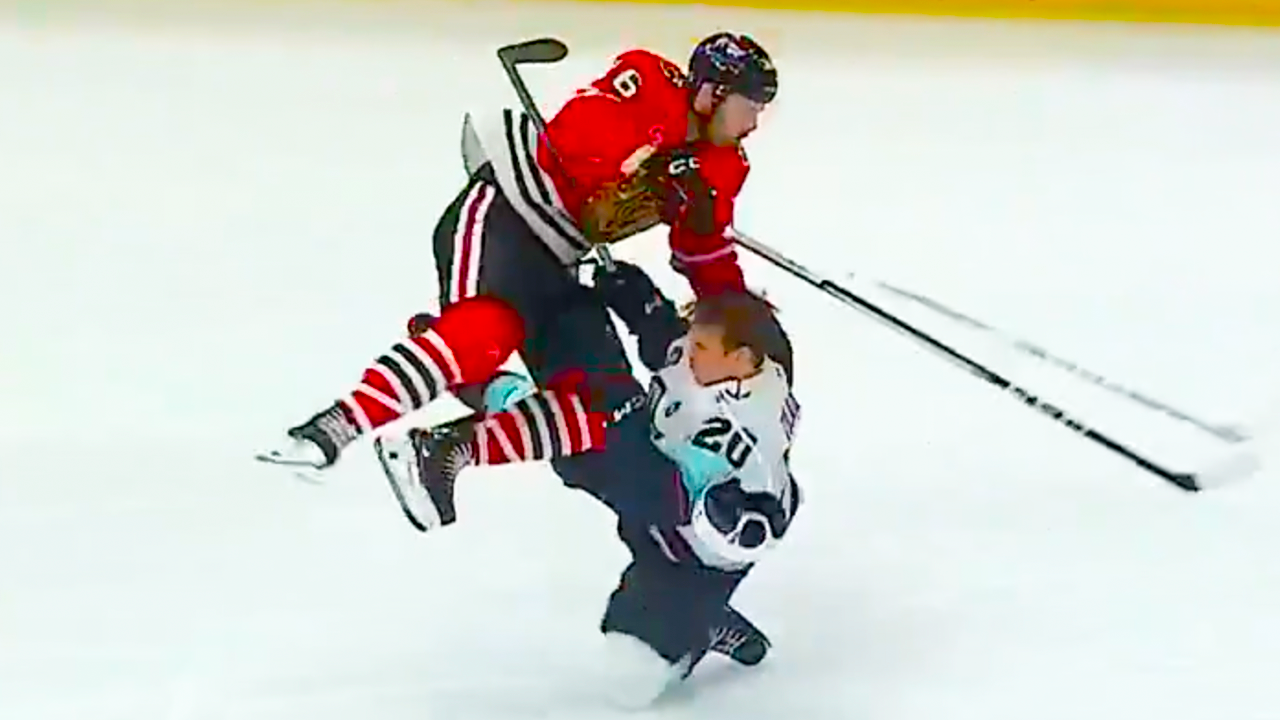 Eeli Tolvanen Jason Dickinson Collision | Seattle Kraken vs Chicago Blackhawks 2024 NHL Highlights