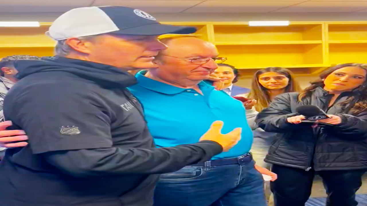 Jon Cooper Tribute to Sam Rosen During media scrum and gifted a bottle of wine | Tampa Bay Lightning