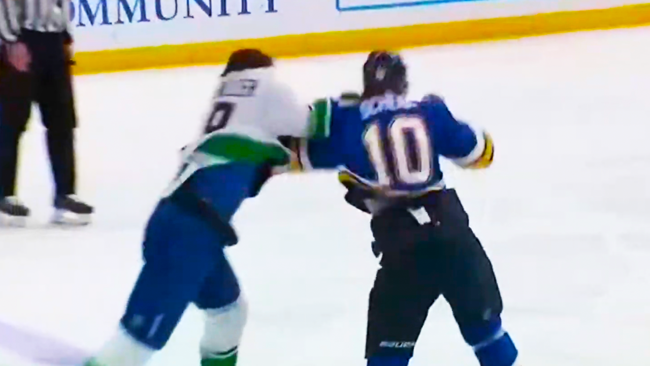 JT Miller Brayden Schenn Fight | Vancouver Canucks vs St. Louis Blues 2025 NHL Highlights