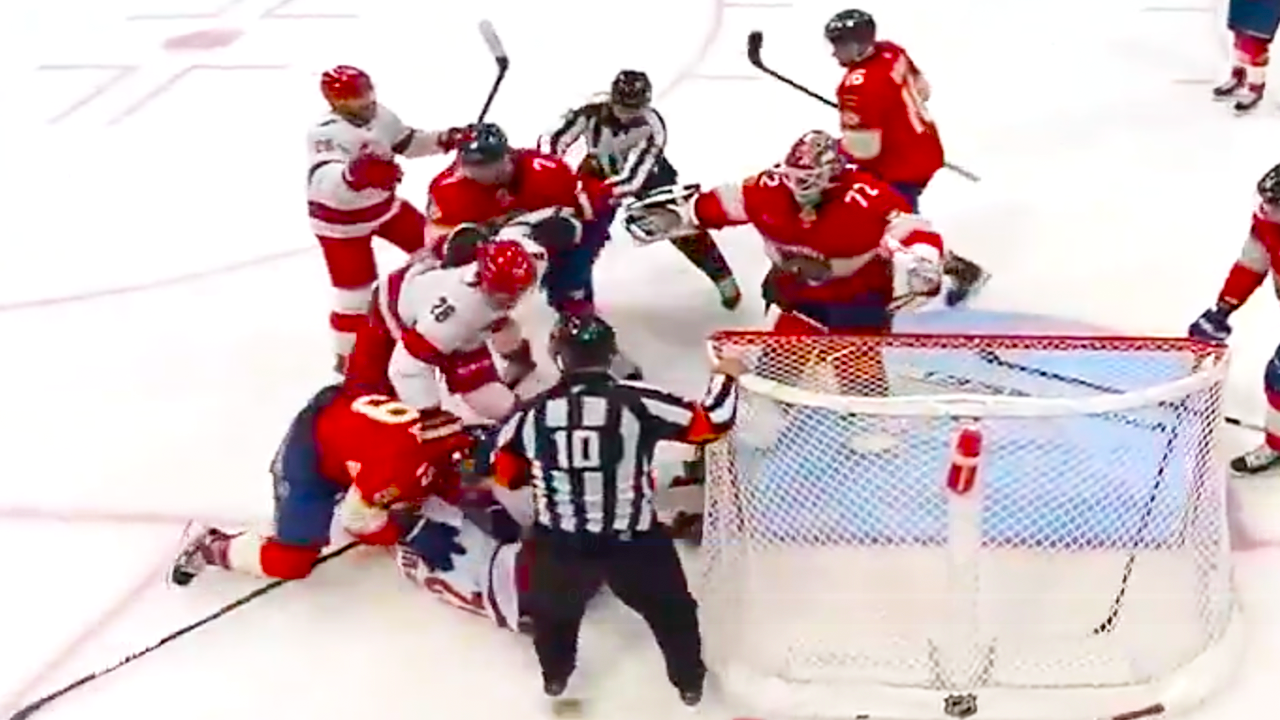 William Carrier Matthew Tkachuk Fight Scrum | Carolina Hurricanes vs Florida Panthers 2025 NHL Highlights