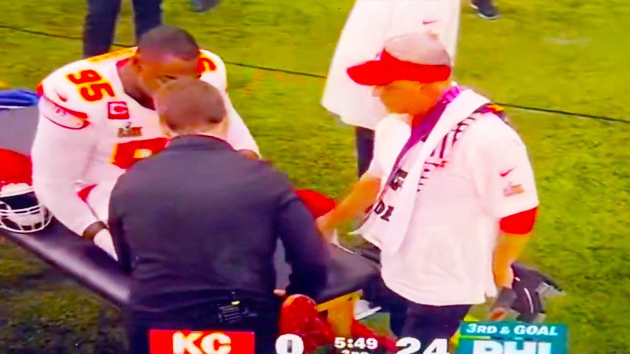 Chris Jones Leg Injury | Kansas City Chiefs vs Philadelphia Eagles 2025 Super Bowl LIX Highlights