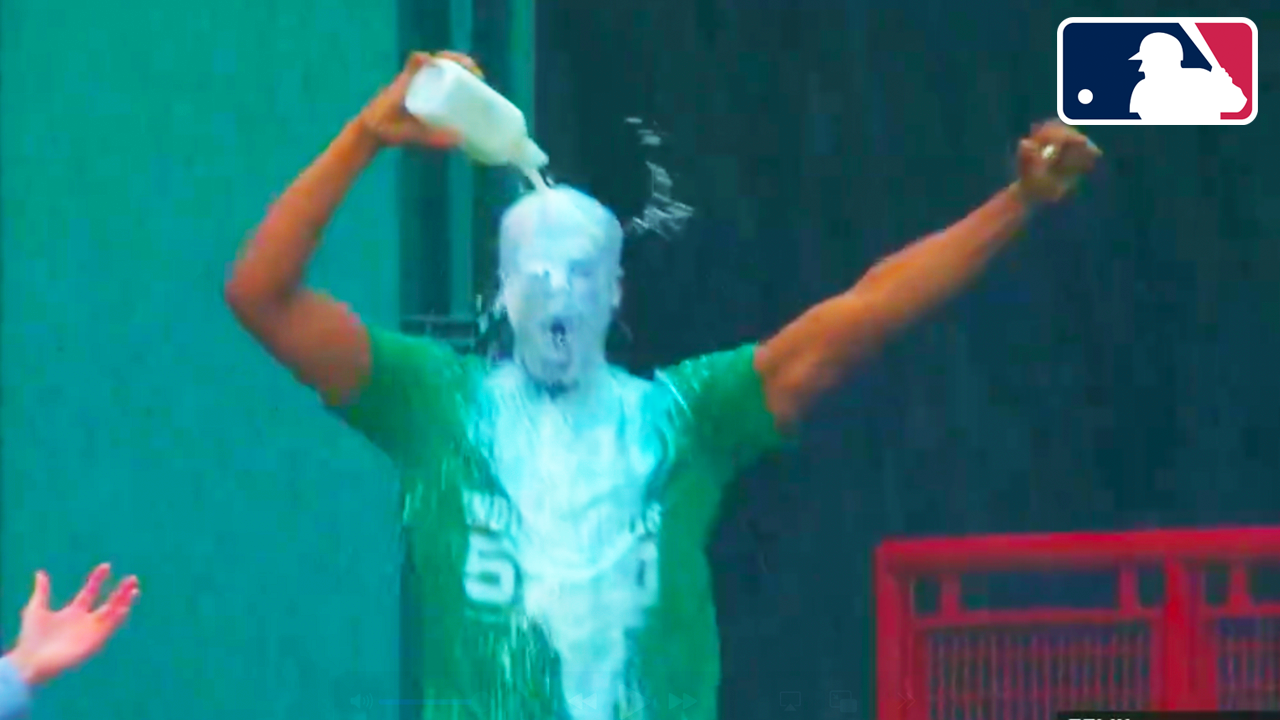 Guy Pours Milk on Himself to celebrate Jarren Duran’s home run | Orioles vs Red Sox 2025 MLB Highlights