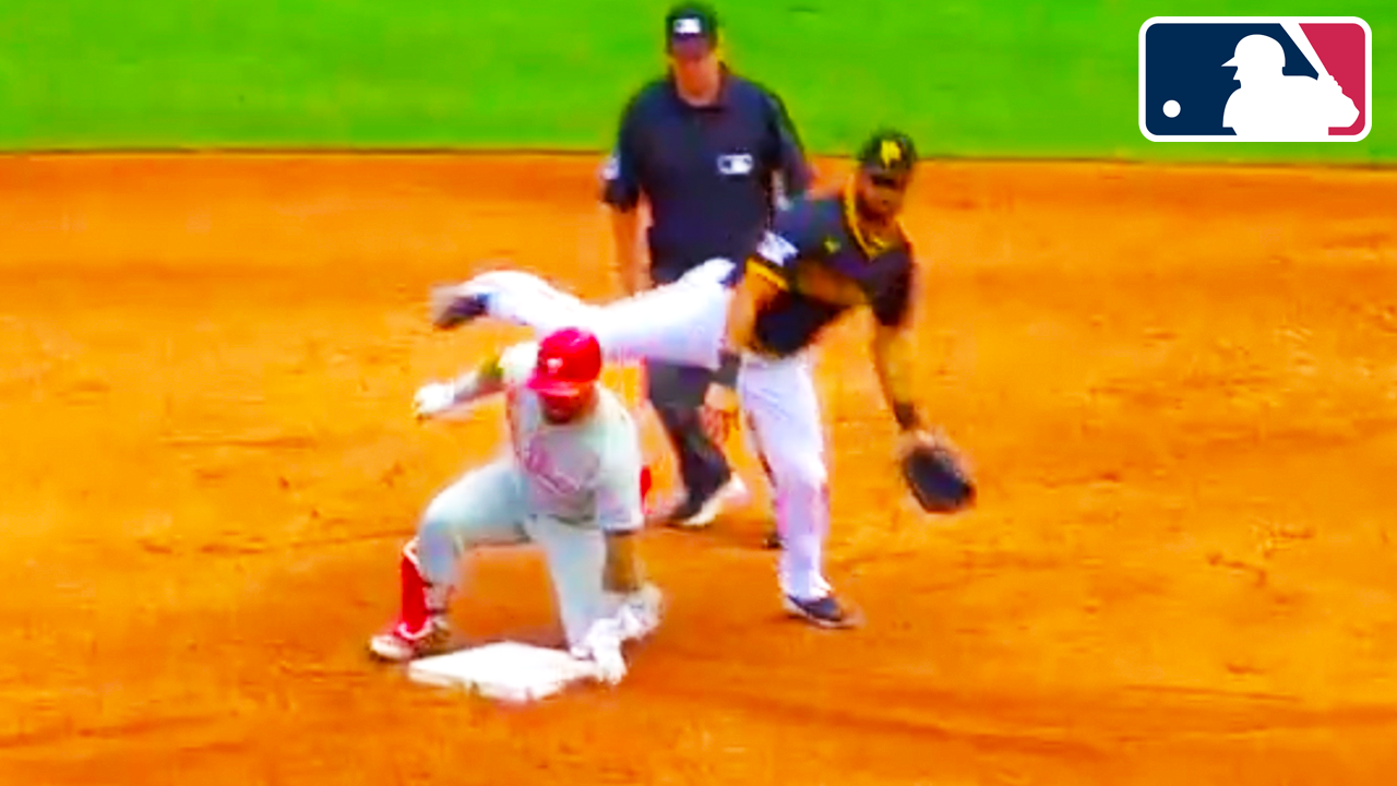 Brandon Marsh Scores on Isiah Kiner-Falefa Error | Pirates vs Phillies 2025 MLB Highlights