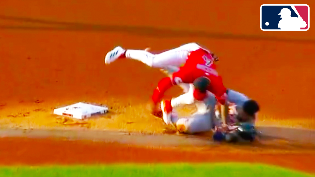 Gleyber Torres Injury Brayan Rocchio Collision | Tigers vs Guardians 2025 MLB Highlights