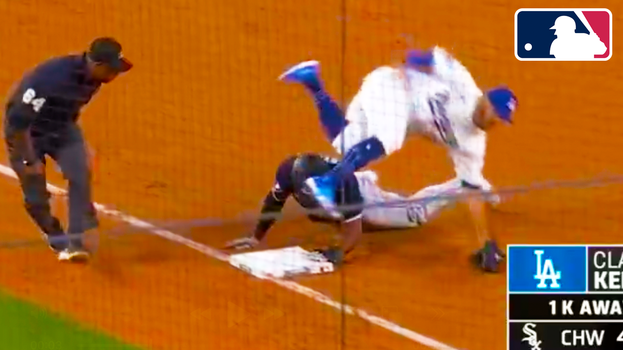 Max Muncy Knee Injury, Leaves Game | LA Dodgers vs Chicago White Sox 2025 MLB Highlights