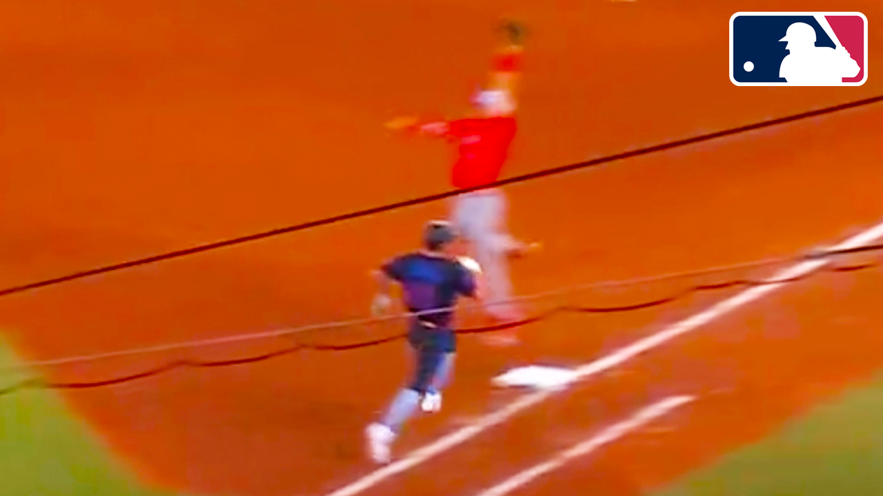 Walk Off Bunt Error for Toronto | Blue Jays vs LA Angels 2025 MLB Highlights