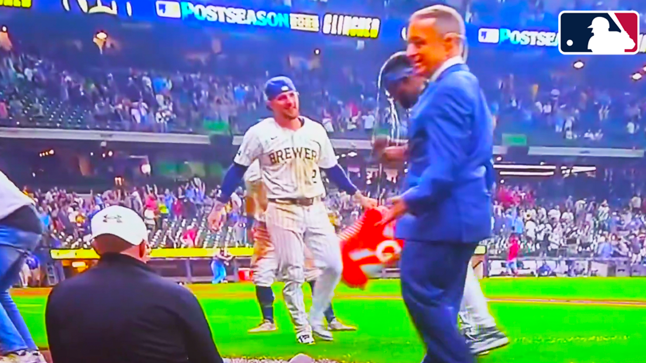 Ken Rosenthal Hits Camera Man by Accident | Brewers vs Cardinals 2025 MLB Highlights