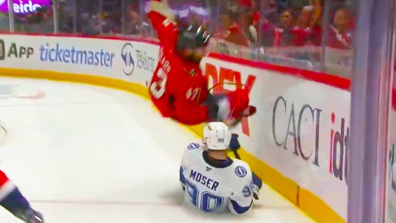 Tom Wilson HUGE Hit on Ernie Moser | Capitals vs Maple Leafs 2025 NHL Highlights