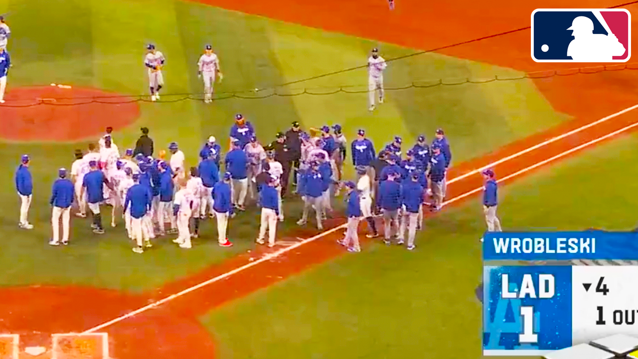 Justin Wrobleski hits Andrés Giménez, benches clear in Game 7 | Dodgers vs Blue Jays World Series