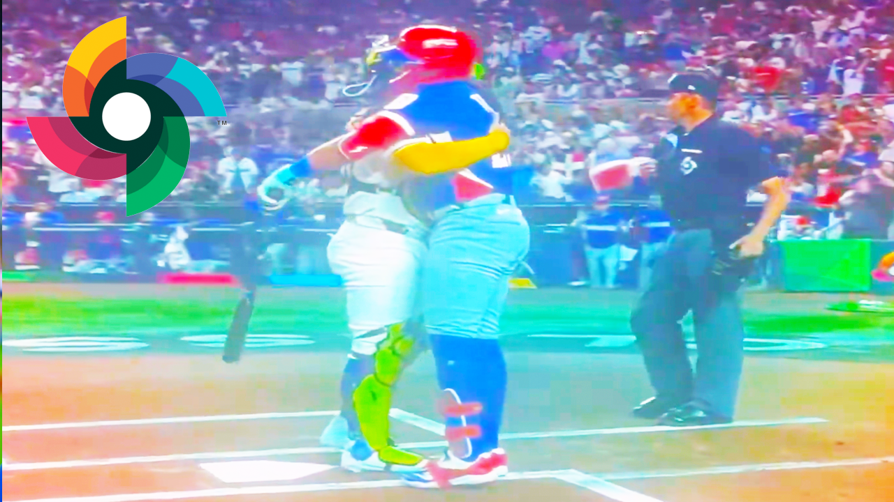 Fernando Tatís Jr. & William Contreras Hugging Before Game | Dominican Republic vs. Venezuela WBC Highlights